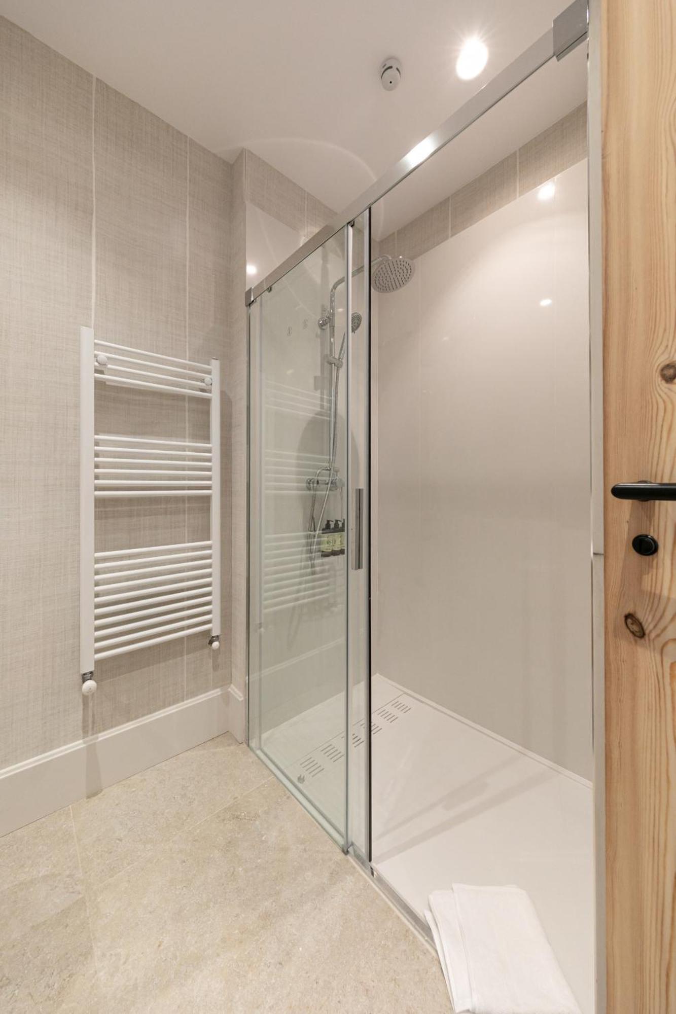 Green-Apartments Reales Atarazanas Suites Sevilla Buitenkant foto