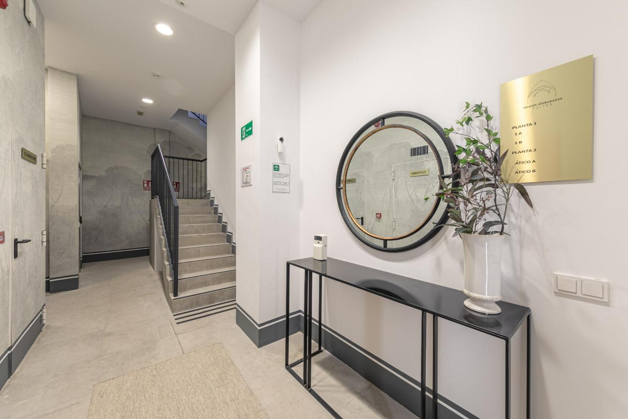 Green-Apartments Reales Atarazanas Suites Sevilla Buitenkant foto